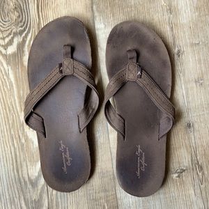 American Eagle Flip Flops